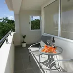 Di Villa