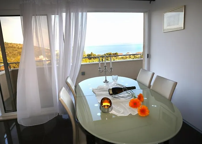 Di Villa Trogir