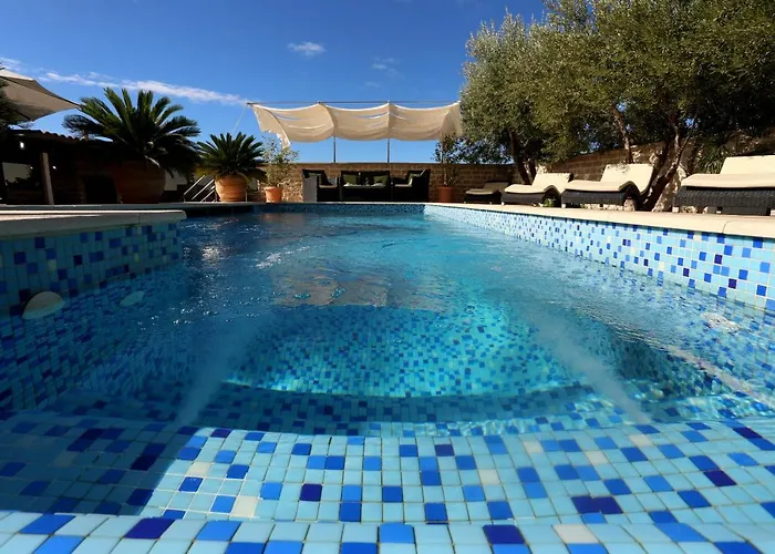 Di Villa Trogir