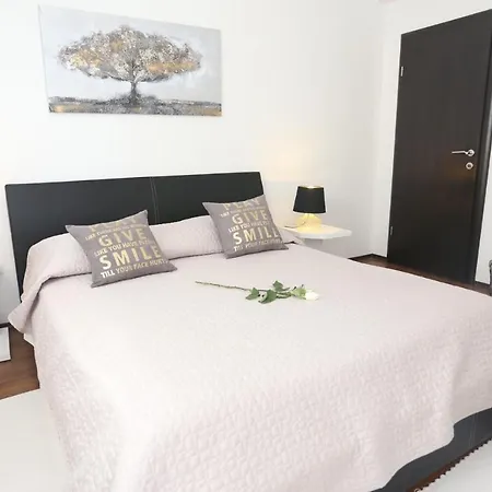Di Vila Trogir